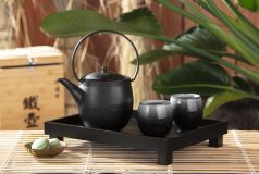 Set SENDAI tetera 1,2L+2 tazas porcelana